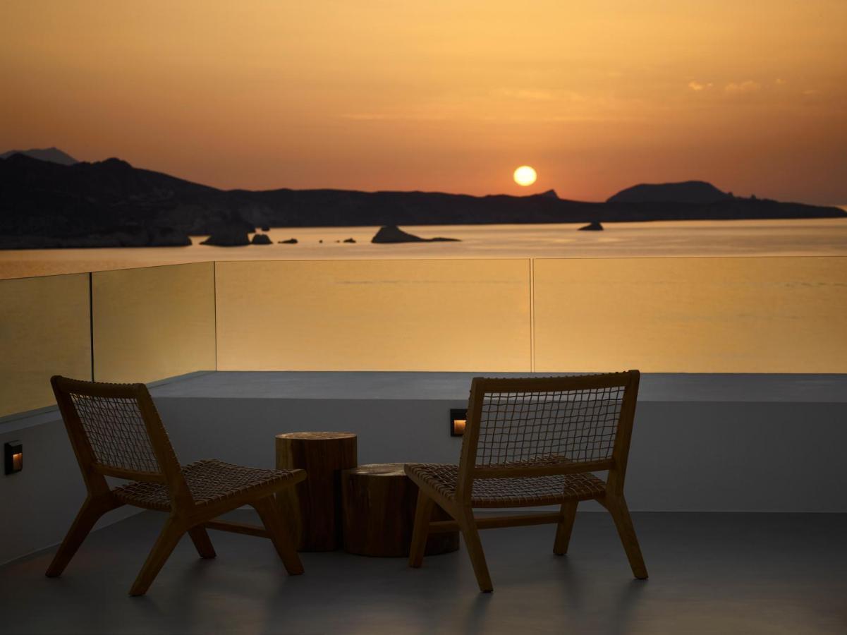 Domes White Coast Milos, Adults Only - Small Luxury Hotels Of The World Mytakas Екстер'єр фото